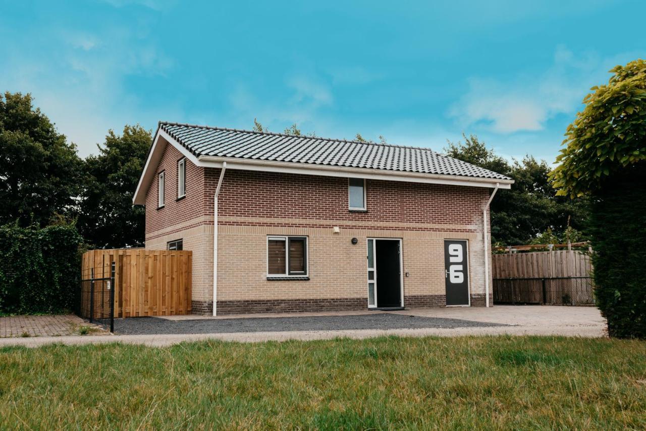 Luxus Familienvilla Mit Jacuzzi & Sauna 2 Tzummarum Exterior foto